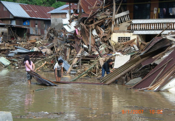 Pascabanjir, warga Jayapura kesulitan air bersih
