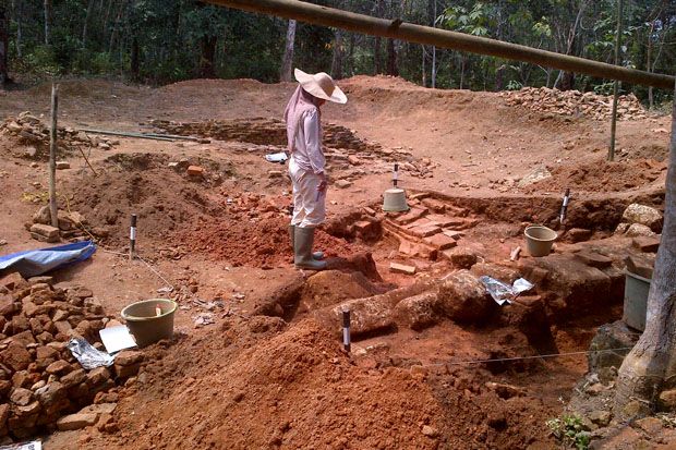 Tulang jari di Goa Pawon berumur 9.500 tahun lebih