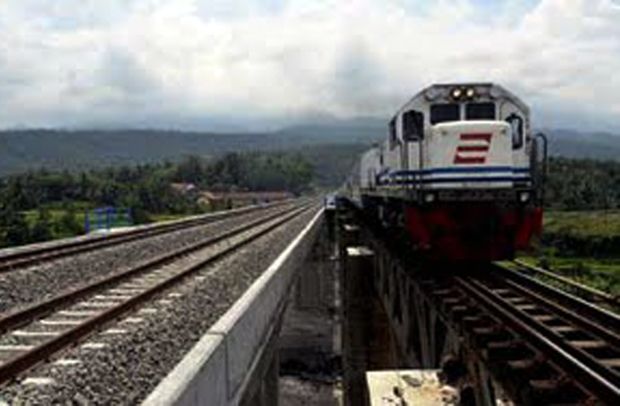 Jalur ganda Jakarta-Surabaya ditarget operasi April 2014