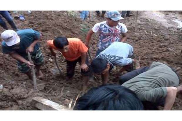 Mahasiswi Unpad tewas tertimbun longsor di Lembang