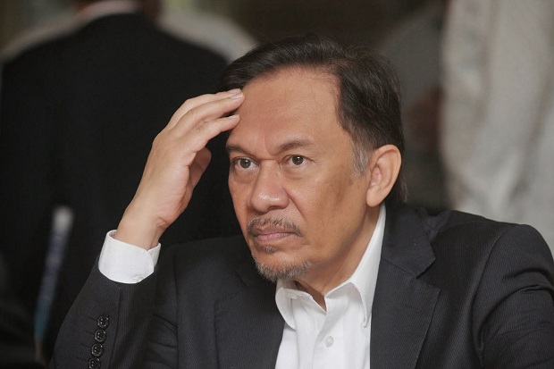 Anwar Ibrahim: Malaysia sembunyikan info soal MH370