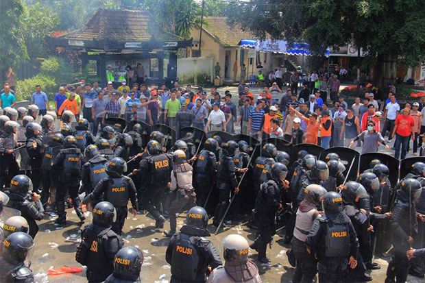 Polres Bogor tambah 2 pleton amankan Desa Benteng