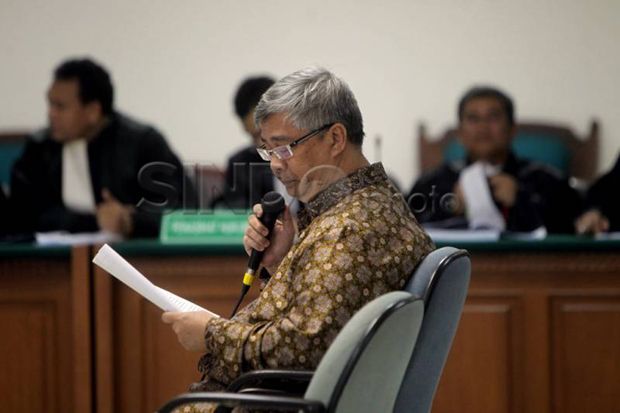 Bupati Morotai bantah suap Akil Mochtar