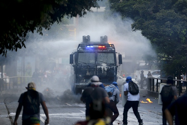 Bentrokan kembali pecah di Venezuela