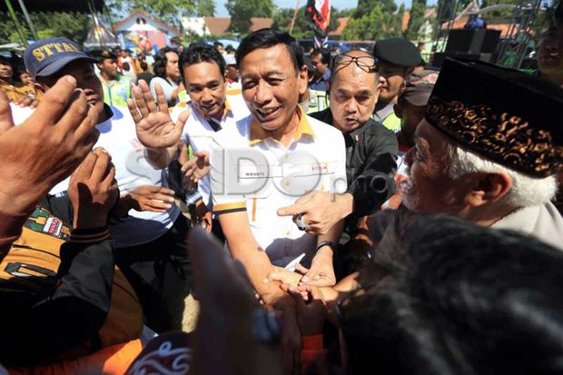 Prabowo tawarkan Wiranto koalisi besar