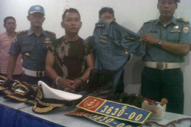 Letkol gadungan diborgol TNI AL