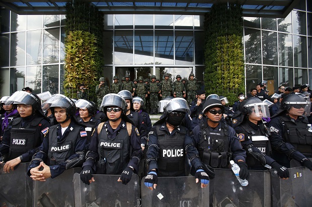 Panaskan Bangkok, Kaus Merah siap lawan musuh Yingluck