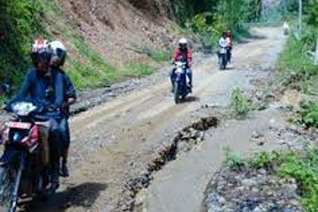 Warga Kubu Raya desak pemerintah perbaiki jalan rusak