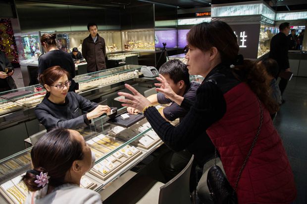 Penjualan emas di Hong Kong menurun