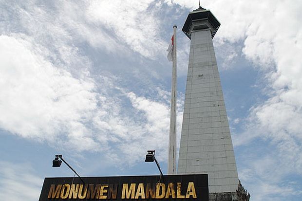 Monumen Mandala tidak terurus