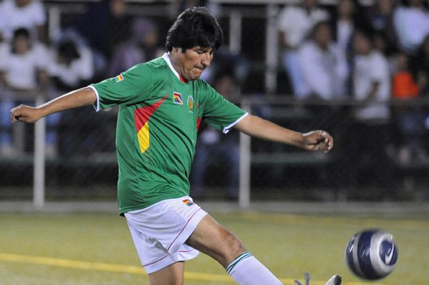 Presiden Bolivia Resmi Jadi Pesepakbola Profesional