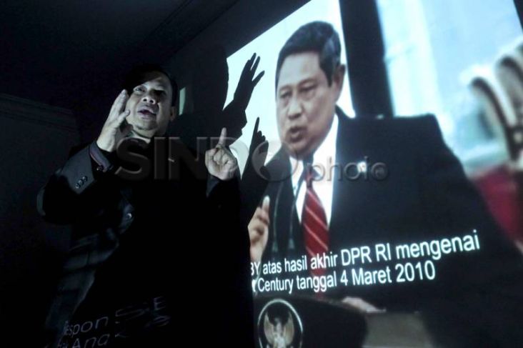 SBY Pukul Gong 3 Kali Biar Dianggap Netral