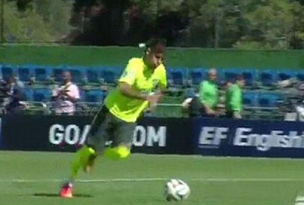 Trik Unik Penalti Neymar