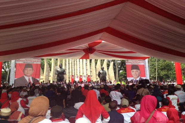 Pendukung Prabowo-Hatta Deklarasi di Tugu Proklamasi