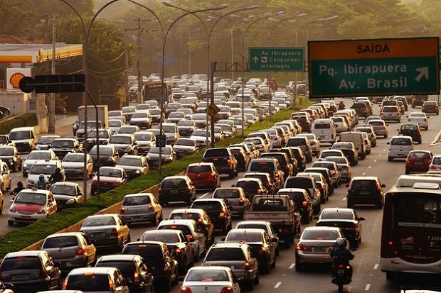 Kemacetan Lalu Lintas Bikin Penyelenggara Sakit Kepala