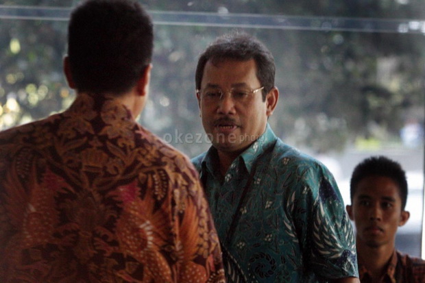 KPK Periksa Tiga Saksi Kasus Rachmat Yasin