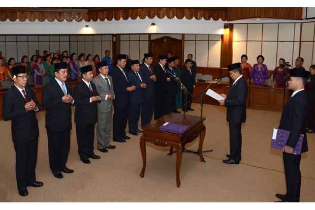 Gubernur Bali Lantik 10 Pejabat Eselon II