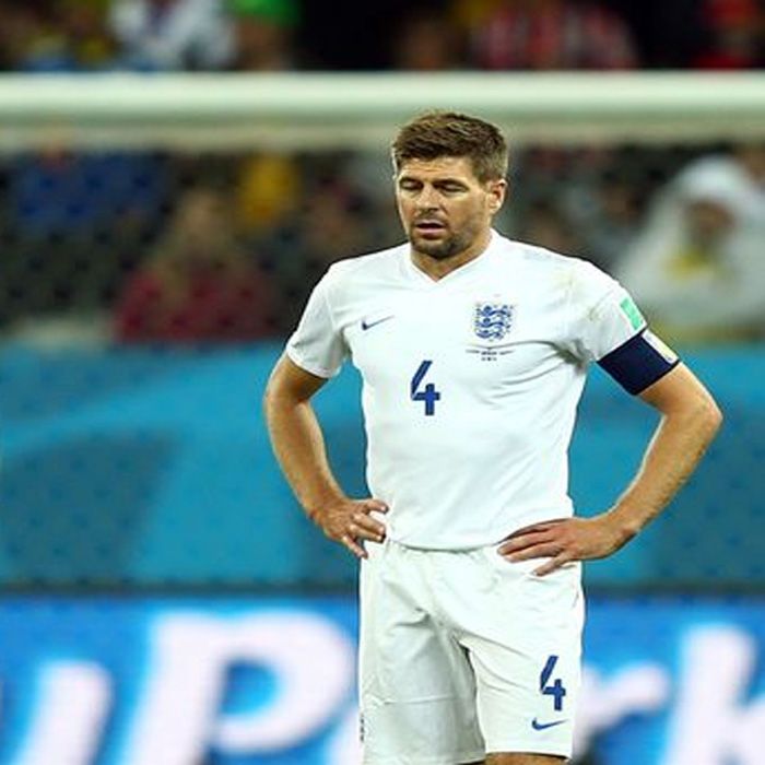 Gerrard Isyaratkan Pensiun dari Timnas Inggris