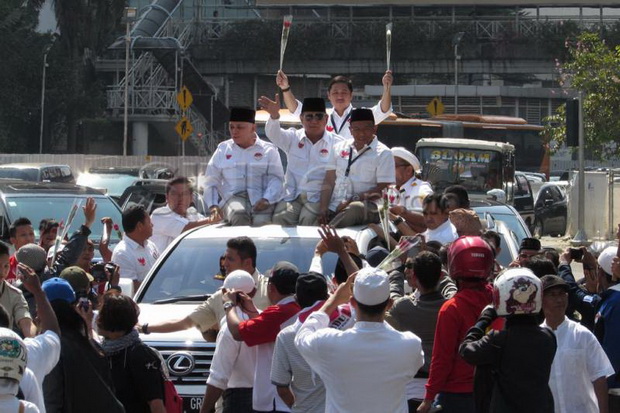 Relawan Prabowo-Hatta Galang 1 Juta Cap Jempol Darah