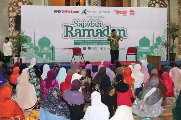Peserta Antusias Ikut Acara Sajadah Ramadan