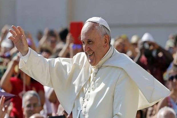 Paus Francis: Komunis Mencuri Bendera Kristen