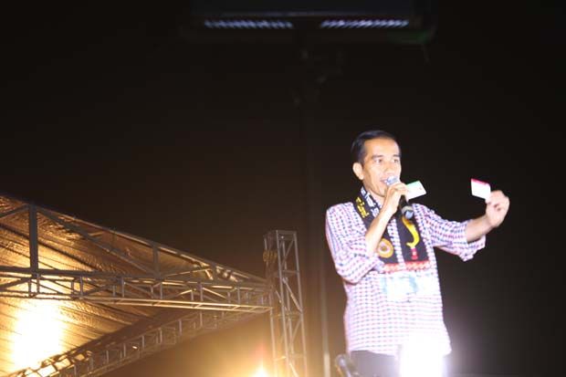 Di Garut, Jokowi Diberi Gelar Ki Jaka Winata