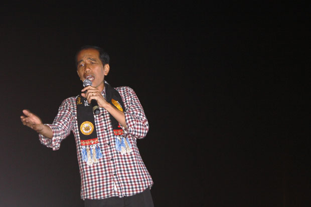 Ingin Menang, Jokowi Ikhtiar Sampai Subuh
