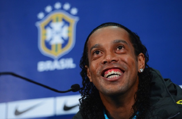 Ronaldinho: Saya Hampir Gabung United