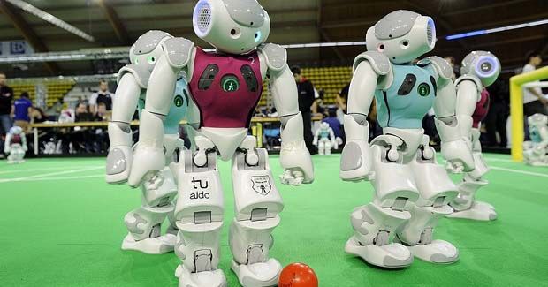 Ini Pertandingan Sepak Bola antar Robot