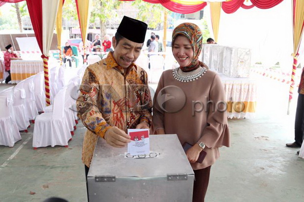 Wali Kota Palembang dan Istri Resmi Ditahan KPK
