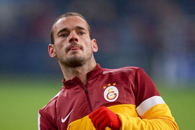 Galatasaray Pasang Banderol Sneijder