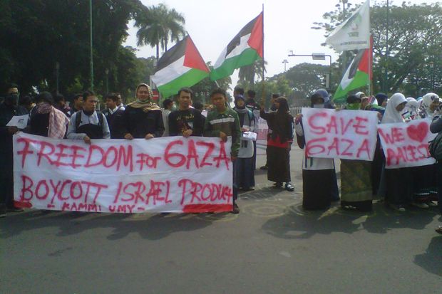 KAMMI DIY Demo Kutuk Serangan Israel ke Palestina
