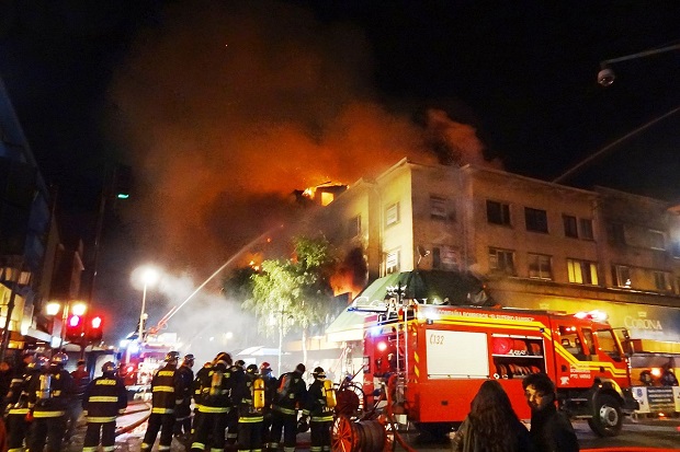 Hotel Tim Williams Dilalap Api