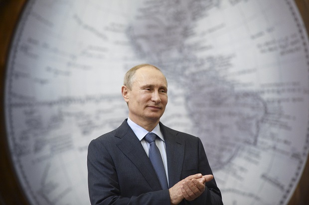 Putin: Kami Tekan Separatis, AS Harus Menekan Kiev