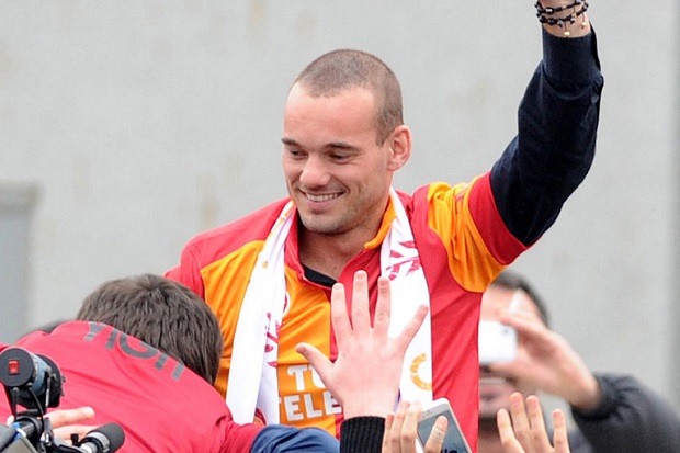 Galatasaray Gantung Masa Depan Sneijder