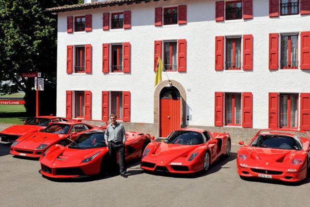 Pria Asal Inggris Koleksi 5 Ferrari Edisi Khusus