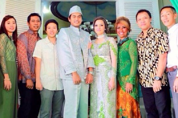 Tontowi Ahmad Resmi Menikah