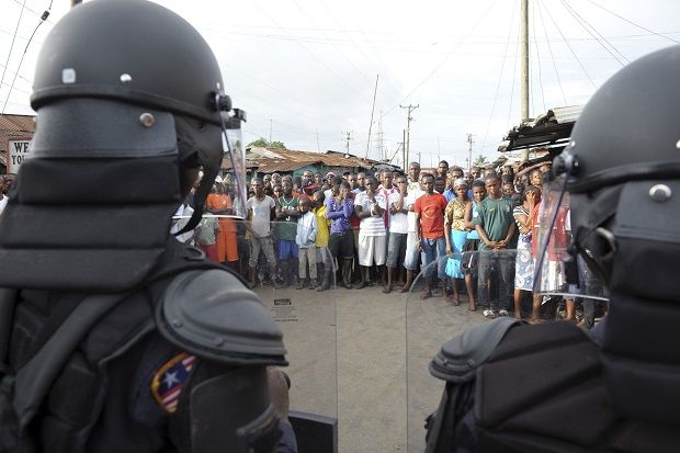 Tolak Dikarantina dari Ebola, Demonstran Liberia Ditembaki
