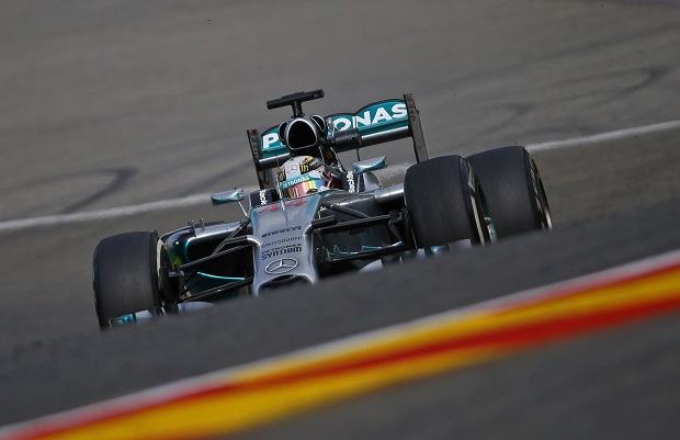 Hamilton-Rosberg Hanya Bertukar Tempat