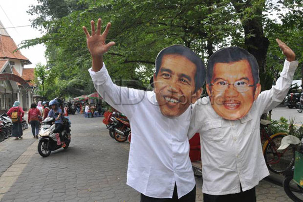 Jokowi, Tak Usah Panik dengan Koalisi Merah Putih