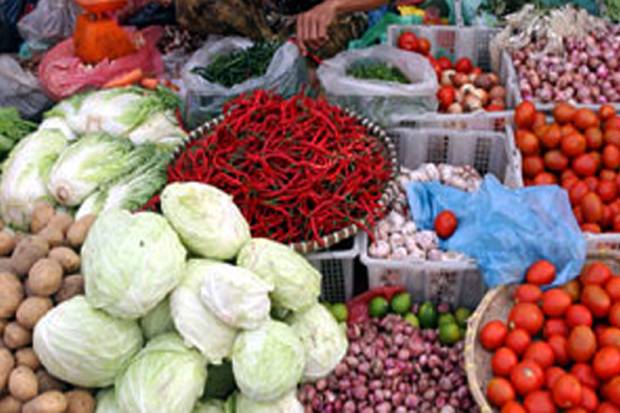 Jelang Porda Ratusan Pedagang Pasar Subuh Ditertibkan
