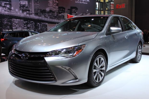 Toyota Umumkan Harga Camry 2015