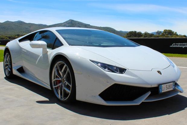 Lamborghini Imbau Pemilik Tetap Patuhi Kelengkapan Surat