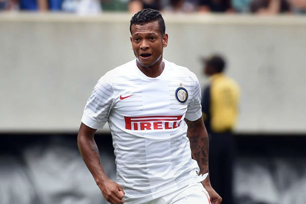 Fredy Guarin Senang Bertahan di Inter Milan