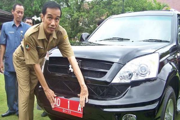 Demokrat Minta Kabinet Jokowi Pakai Mobil Esemka