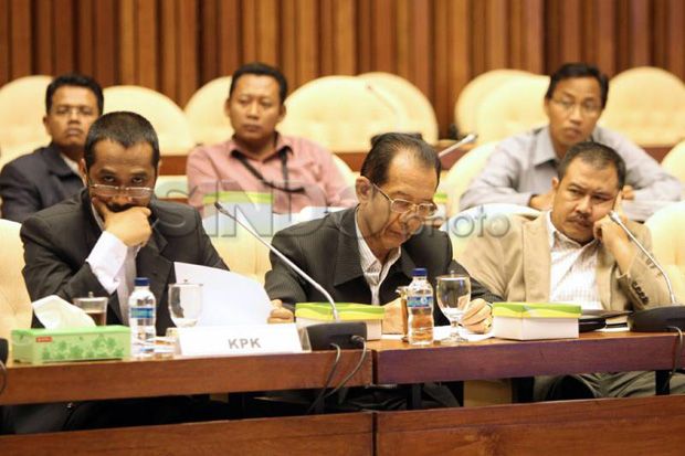 Kasus Gubernur Riau, KPK Lepas 7 Orang