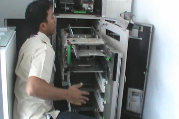 ATM Bank Nasional di Denpasar Nyaris Dibobol