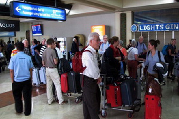 Dahlan: Wewenang Airport Tax on Ticket Ada di Kemenhub