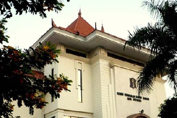 Lamban Bentuk Alat Kelengkapan, DPRD Surabaya Dikritik