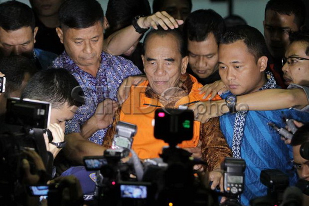 Ditahan KPK, Gubernur Riau Mengaku Terpukul